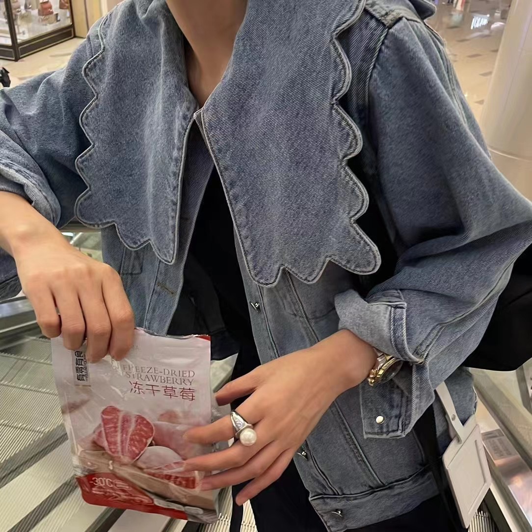 Women's Jacket with Cute Doll Collar