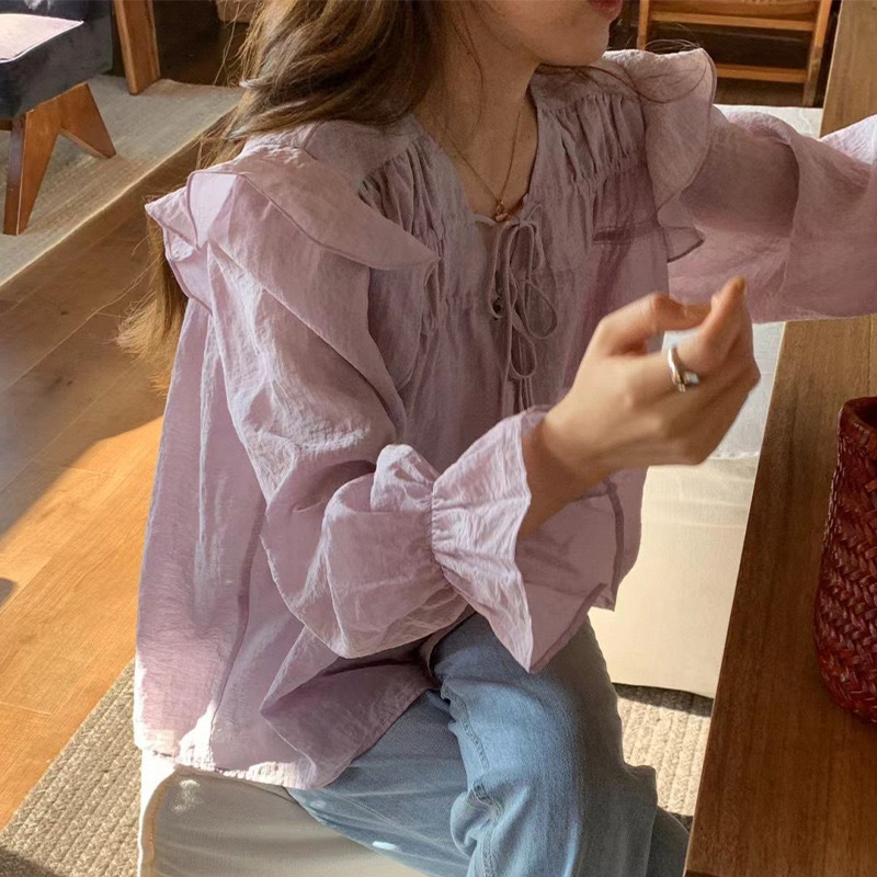 Design bell-sleeve ruffled tied shirt in taro purple