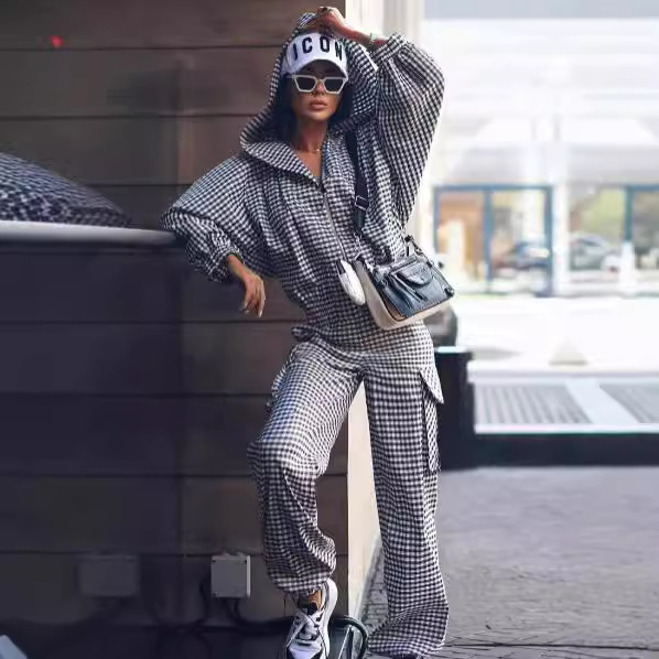 Retro Plaid Hooded Women's Two-Piece Suit