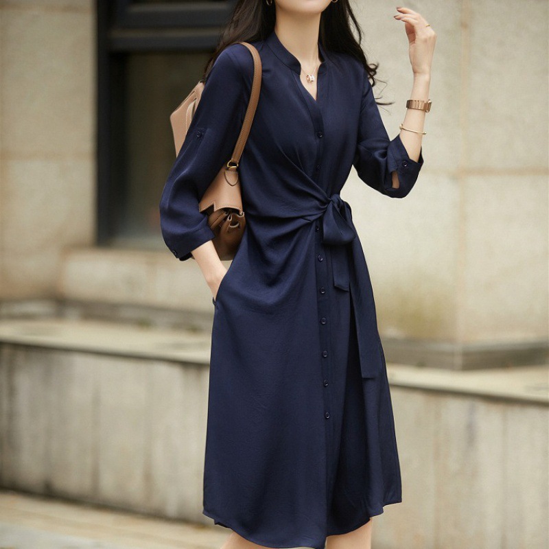Lace-Up Shirt Dress with Waist-Tight Design
