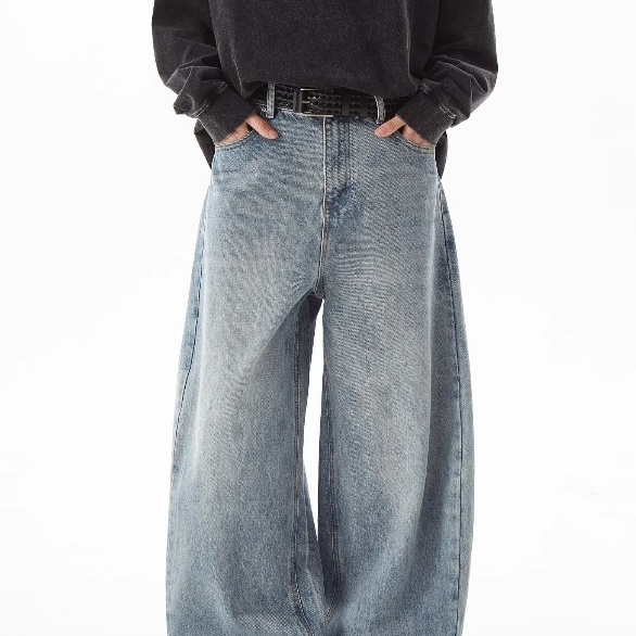 Retro High-Waist Straight Jeans